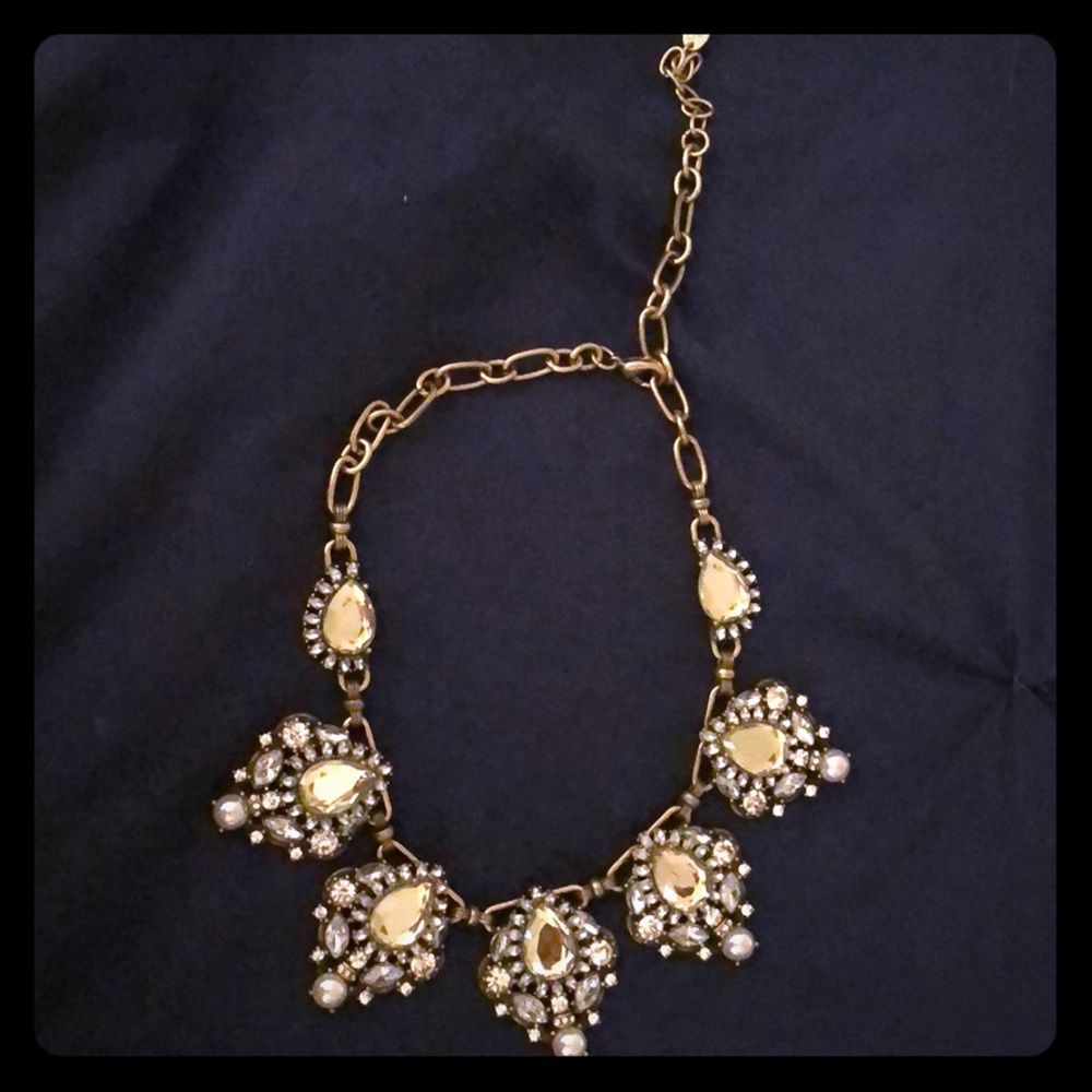 Beautiful Pearl Rhinestone Statement Necklace - image 1